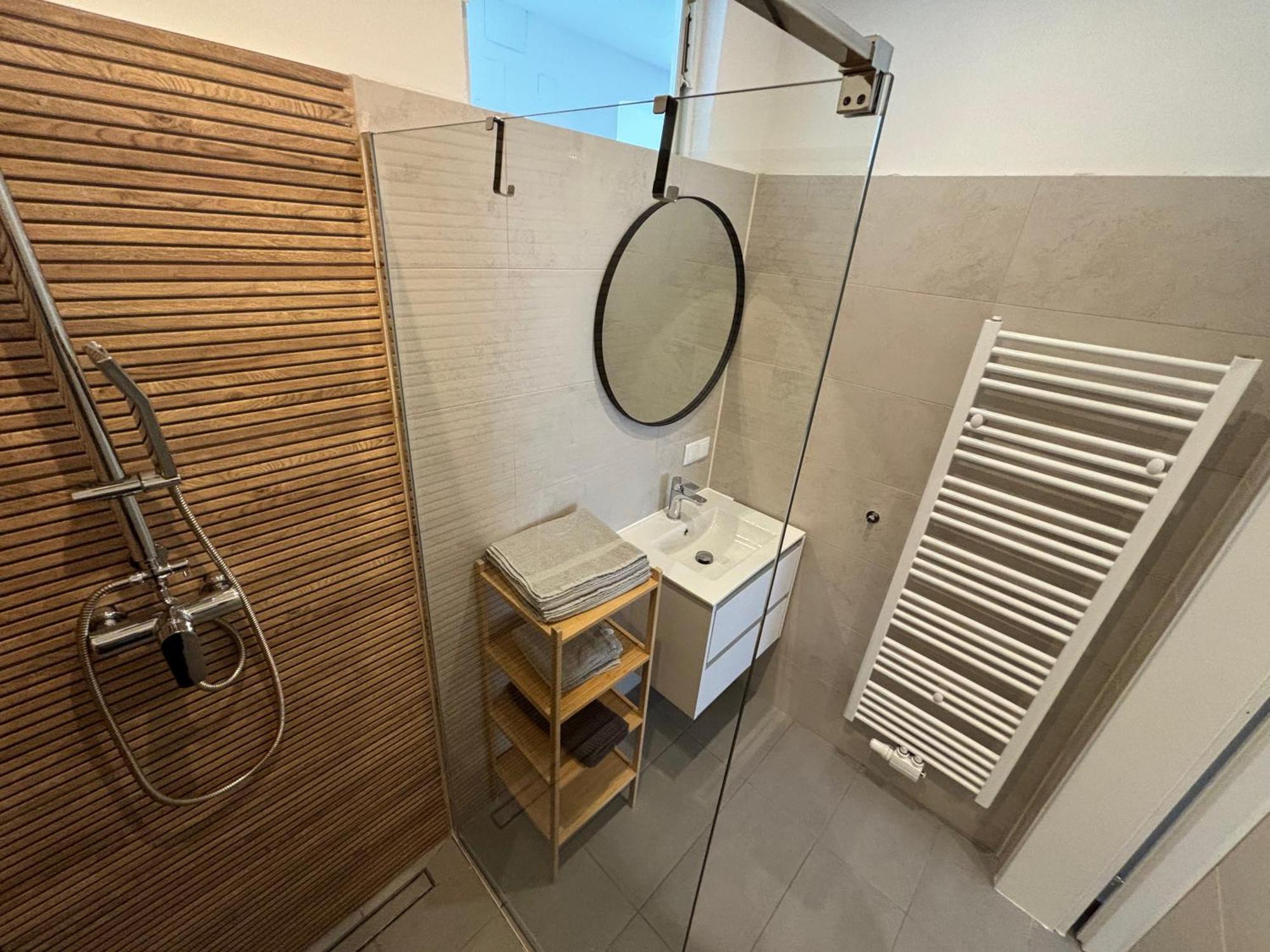 Traumhafte Wohnung Fuer 3, Grosszuegig, Walk In Dusche Відень Екстер'єр фото